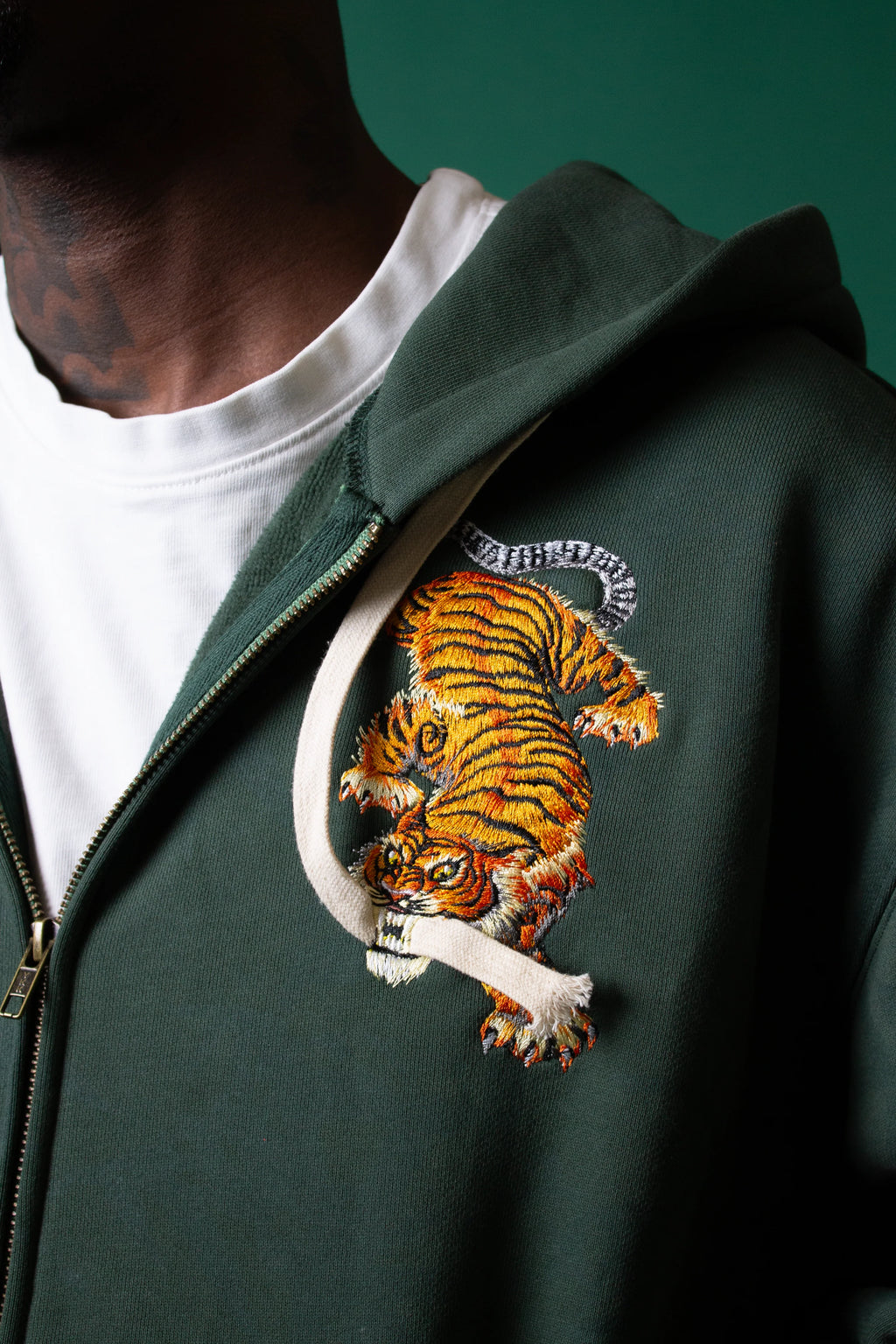 Striker™ – Wild Contrast Hood