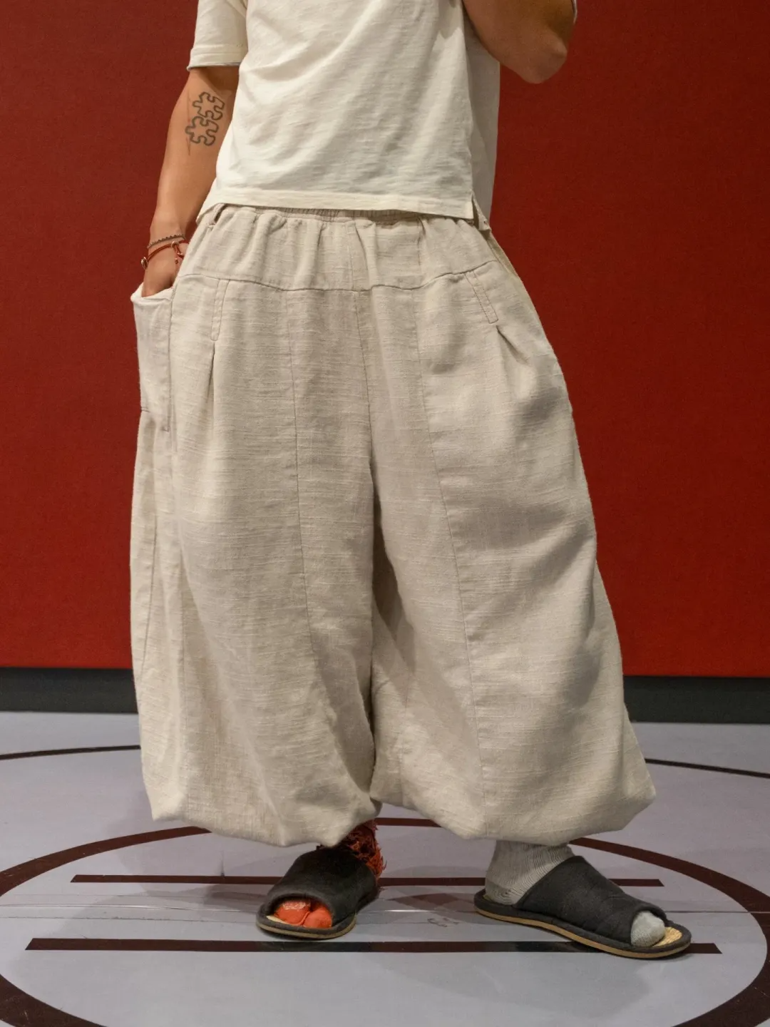 Elion™ – Flax Pleated Wide-Leg Pants
